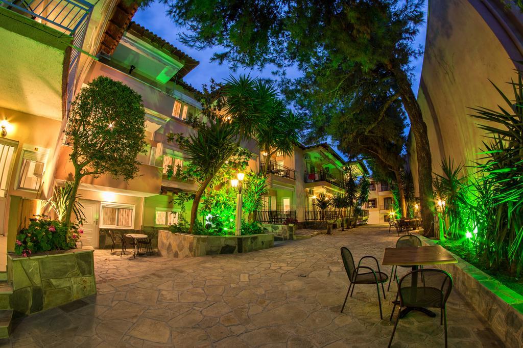 Jolandas House Торони Екстериор снимка