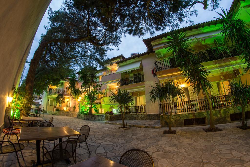 Jolandas House Торони Екстериор снимка