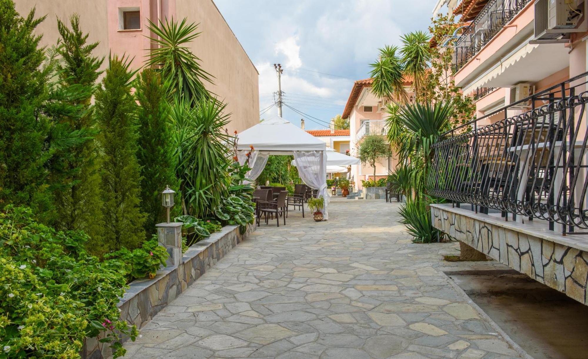 Jolandas House Торони Екстериор снимка
