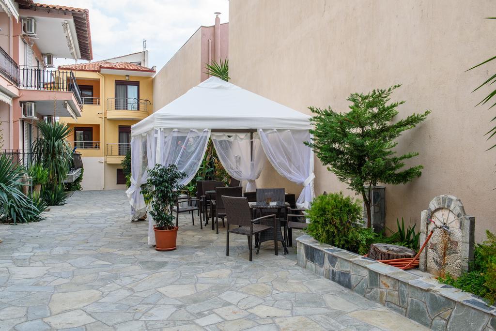 Jolandas House Торони Екстериор снимка