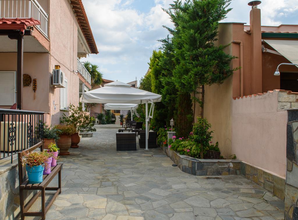 Jolandas House Торони Екстериор снимка